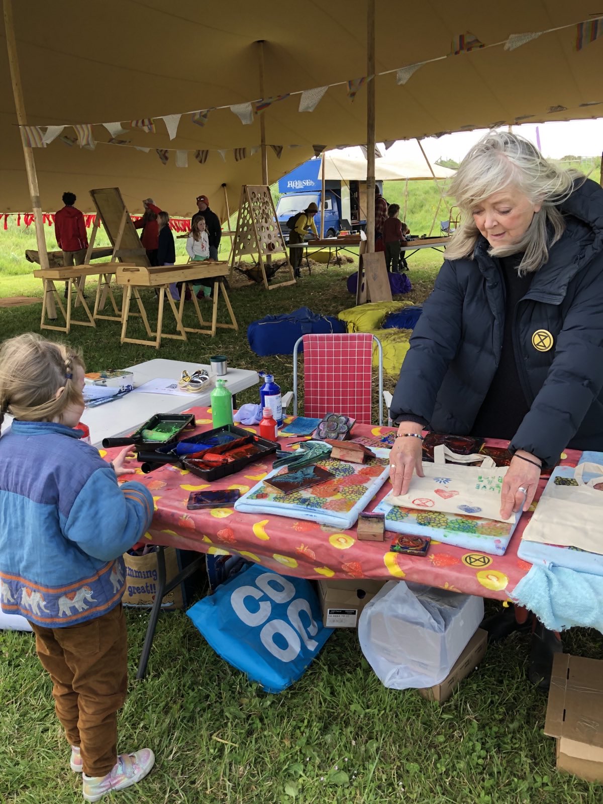 Artblocking stall